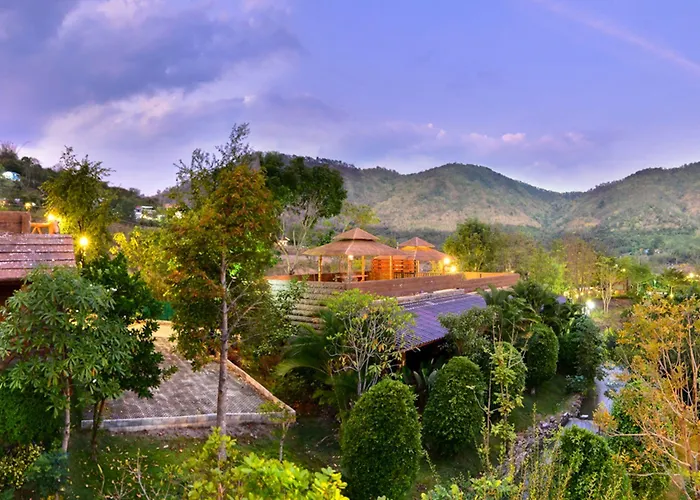 Resort Theerama Suan Phueng