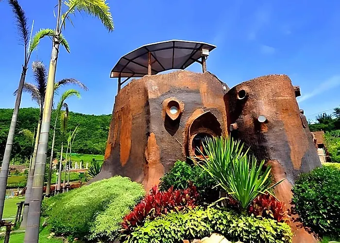 Resort Theerama Suan Phueng