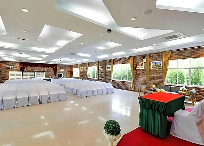 Resort Theerama Suan Phueng