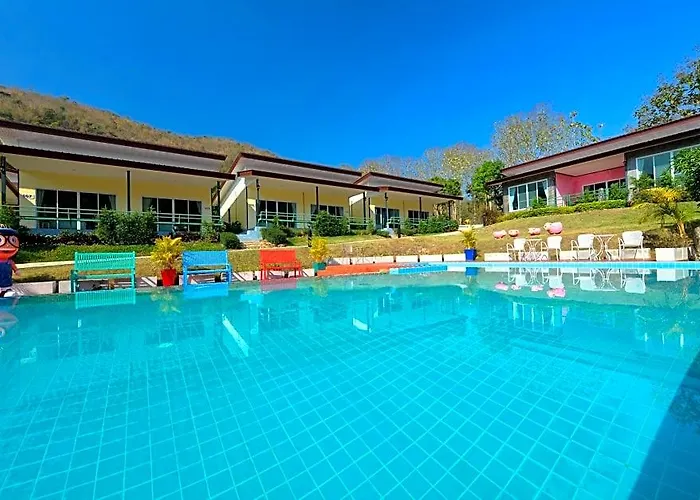 Theerama Resort Suan Phueng
