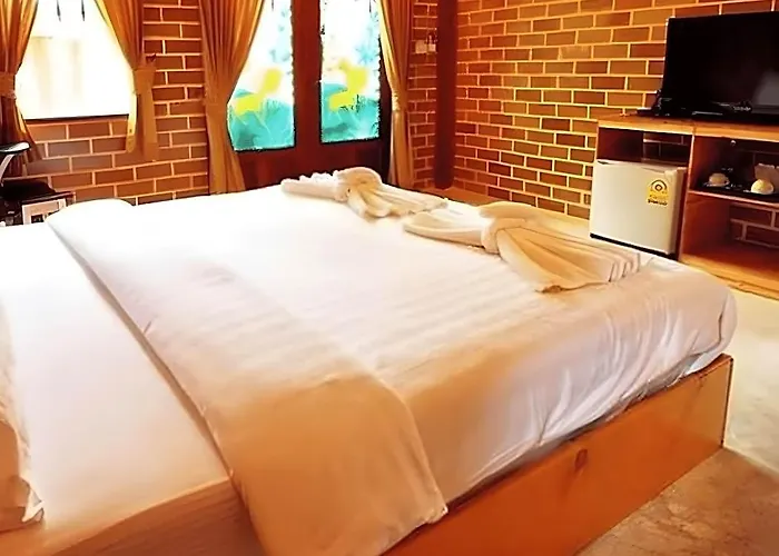 Resort Theerama Suan Phueng